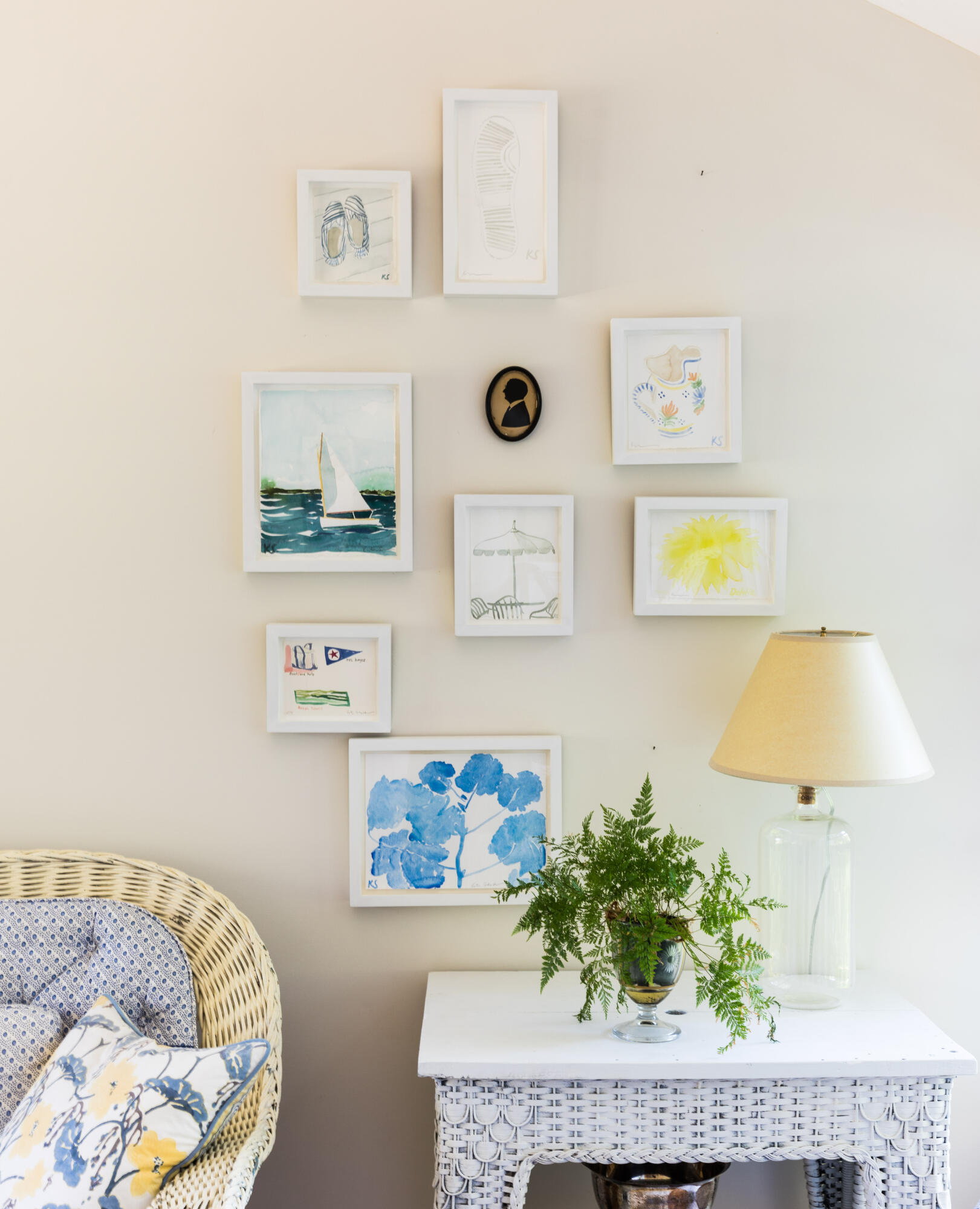 86 Scudder's Lane Barnstable, MA 02630 - Photo 18 of 33 a living room with furniture and a couch