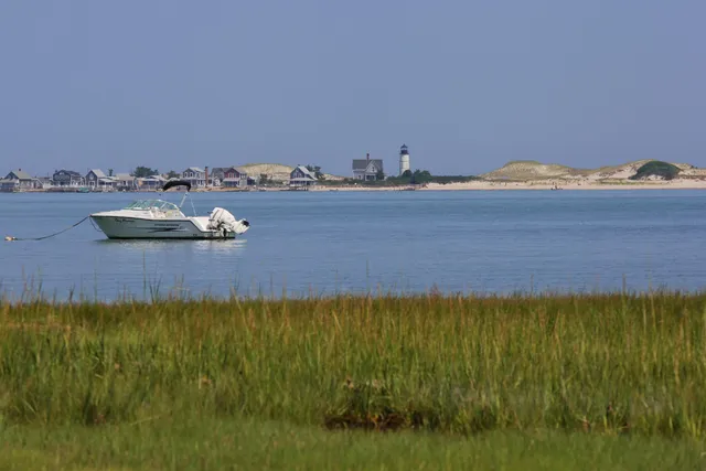 $3,800 | 86 Scudder's Lane, Barnstable, MA 02630