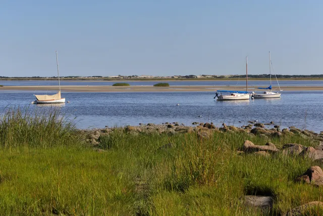 $3,800 | 86 Scudder's Lane, Barnstable, MA 02630