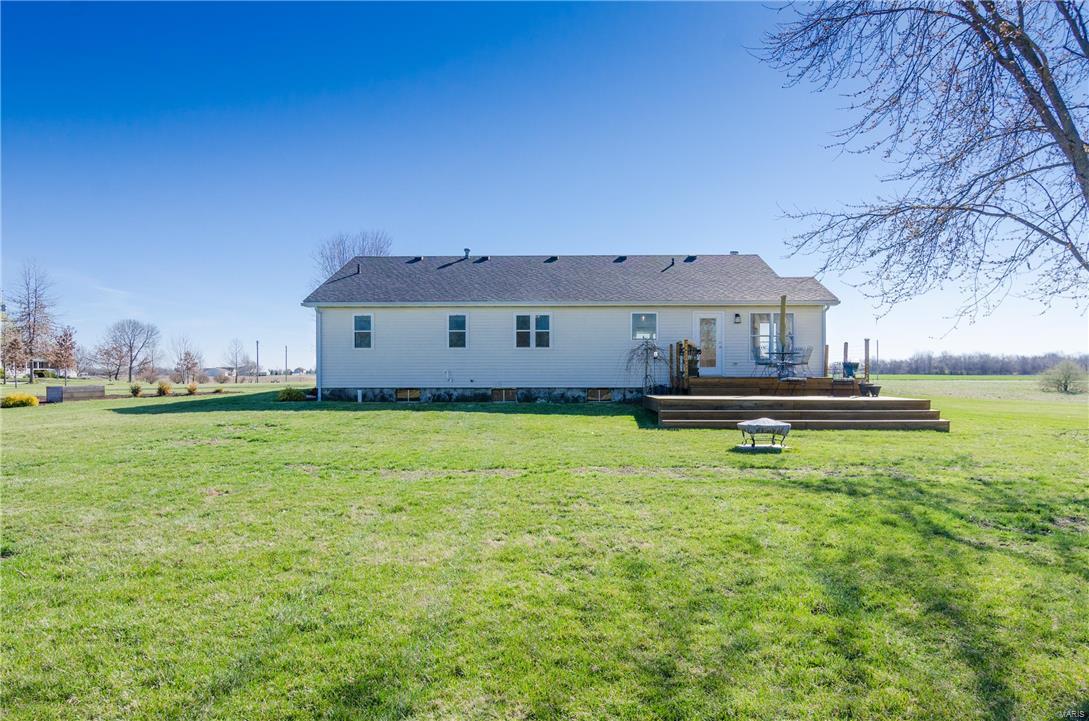 5331 Hazel Road Edwardsville, IL 62025 - Photo 7 of 44