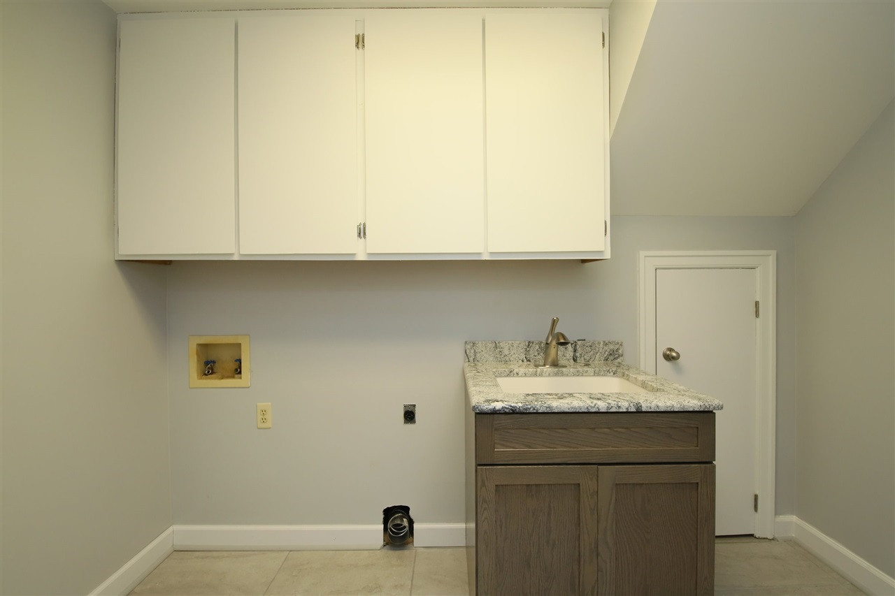 11509 Pacesferry Drive Raleigh, NC 27614 - Photo 26 of 30 Laundry