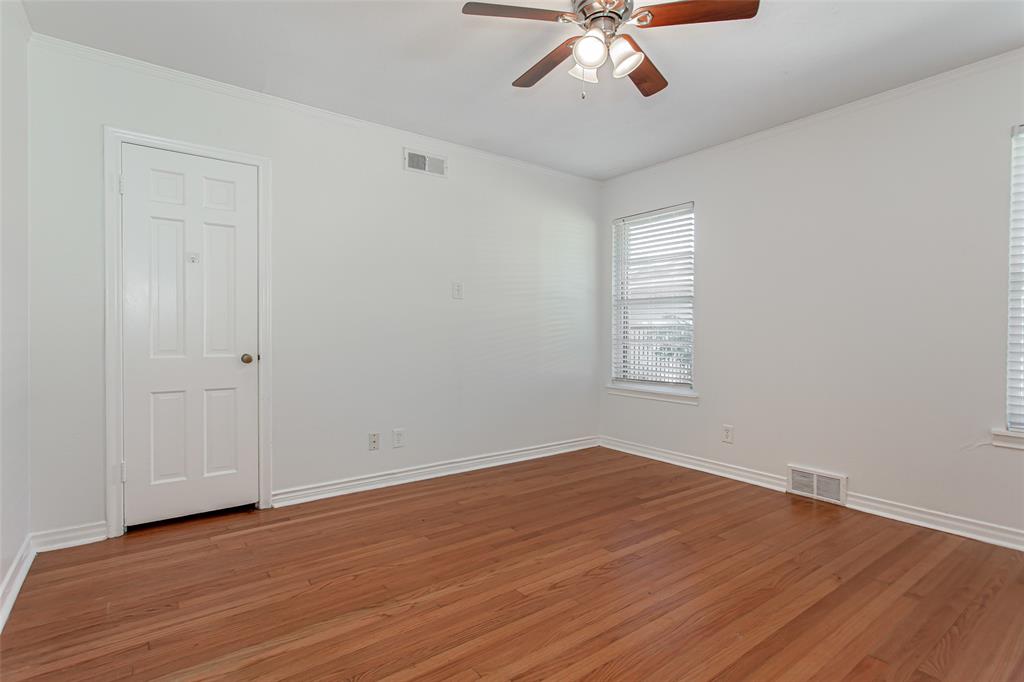 6915 Inverness Lane Dallas, TX 75214 - Photo 16 of 25