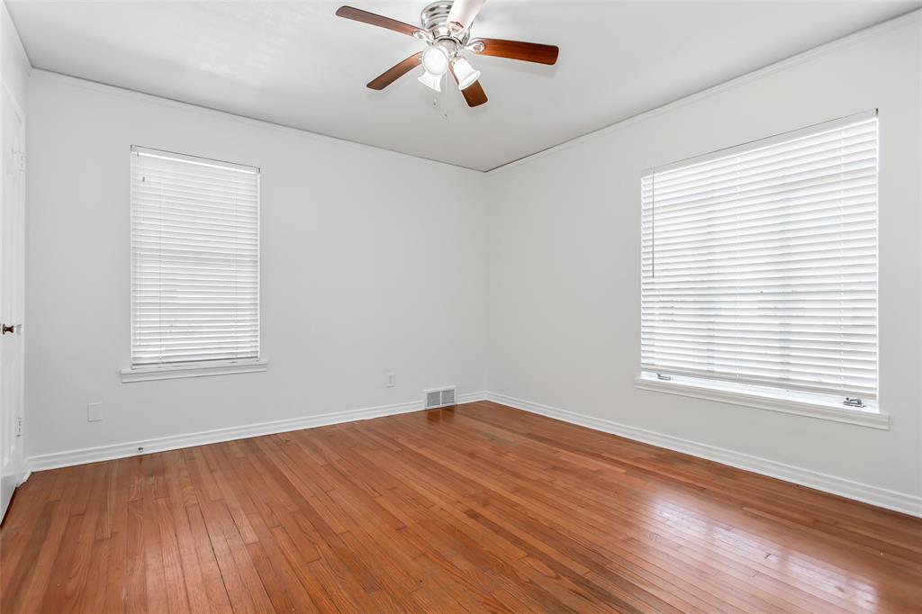 6915 Inverness Lane Dallas, TX 75214 - Photo 19 of 25