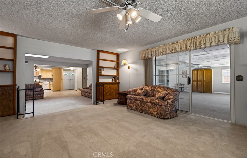 5146 Golden Avenue Riverside, CA 92505 - Photo 12 of 28 Living room