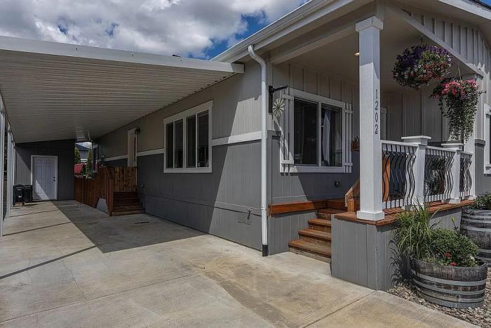1202 Bridge Loop Lafayette, OR 97127 - Photo 4 of 28