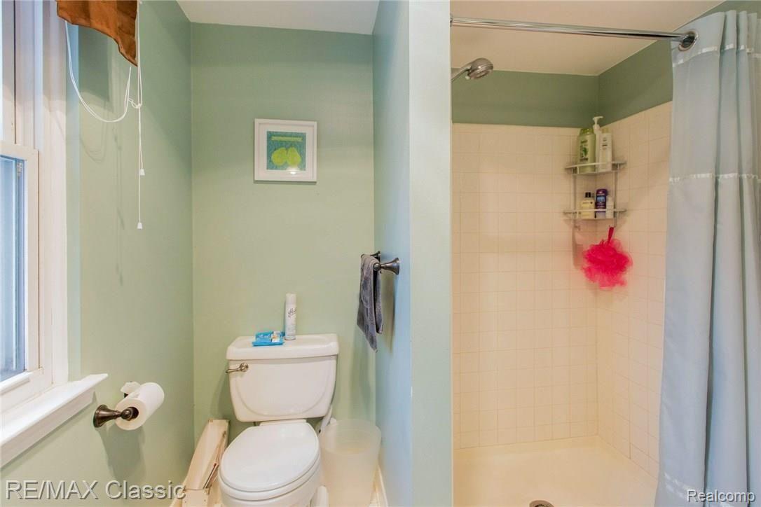 44808 Ridgefield Road Canton, MI 48188 - Photo 25 of 31 25.jpg