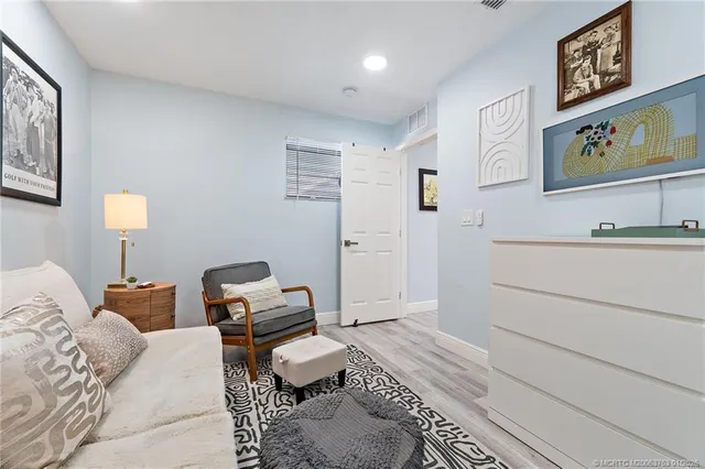 $3,000 | 310 Southeast Denver Avenue, Unit 2, Stuart, FL 34994