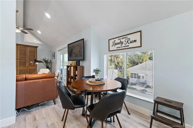 $3,000 | 310 Southeast Denver Avenue, Unit 2, Stuart, FL 34994