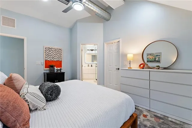 $3,000 | 310 Southeast Denver Avenue, Unit 2, Stuart, FL 34994