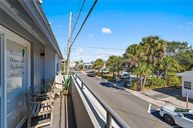 $3,000 | 310 Southeast Denver Avenue, Unit 2, Stuart, FL 34994