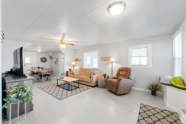$229,500 | 320 Ln 120 Hamilton Lake, Hamilton, IN 46742