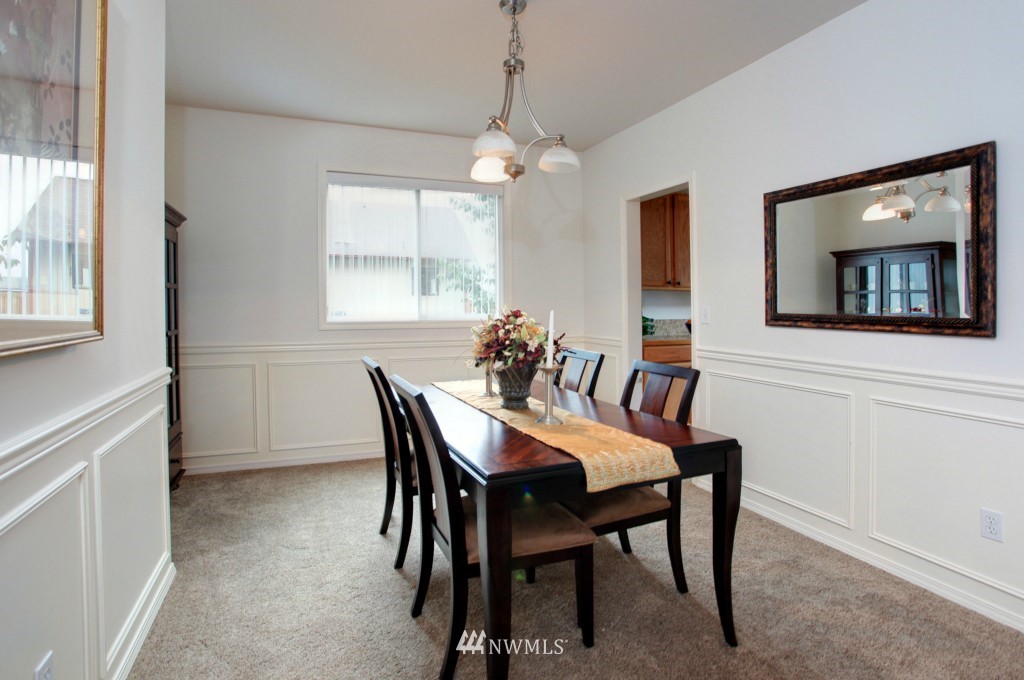 917 North 86th Street Seattle, WA 98103 - Photo 5 of 15