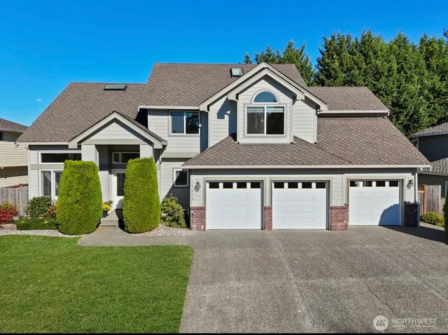 $799,995 | 16218 Southeast 261st Place, Covington, WA 98042