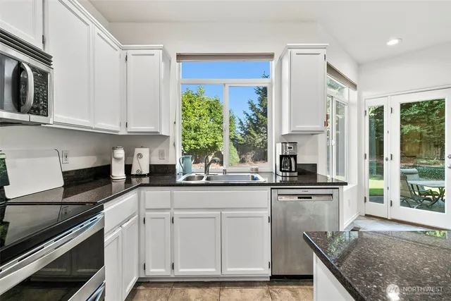 $799,995 | 16218 Southeast 261st Place, Covington, WA 98042