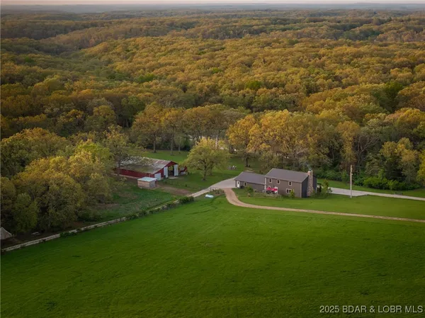 129 Vaughan Road, Eldon, MO 65026