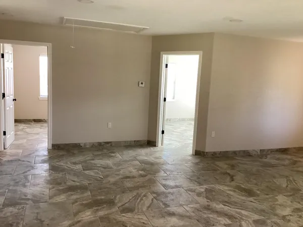 $1,900 | 1903 Harris Avenue, Pasadena, TX 77506