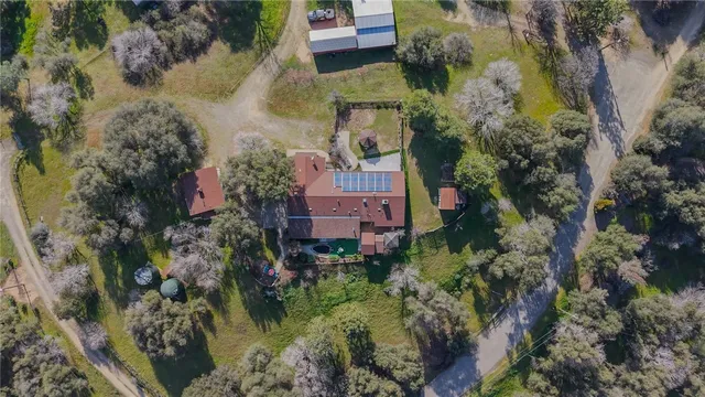 $725,000 | 44800 Ahwahnee Acres Road, Ahwahnee, CA 93601