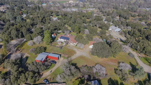 $725,000 | 44800 Ahwahnee Acres Road, Ahwahnee, CA 93601