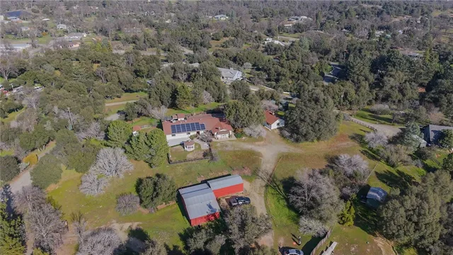 $725,000 | 44800 Ahwahnee Acres Road, Ahwahnee, CA 93601