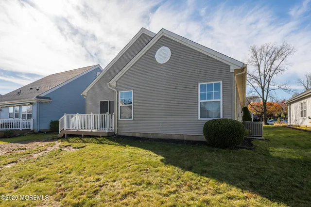 $527,000 | 5 Geoffrey Court, Manchester Township, NJ 08759