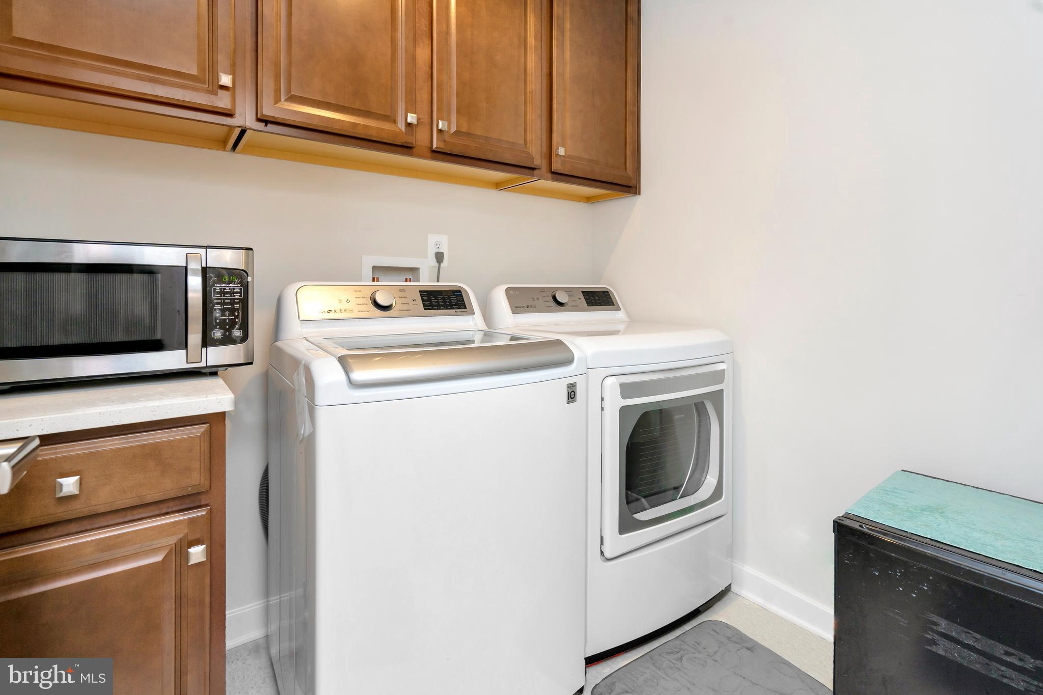 295 Potomac Run Road Fredericksburg, VA 22405 - Photo 26 of 33 a utility room with dryer and washer