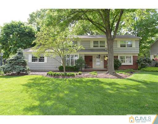 9 Falcon Road East Brunswick, NJ 08816 - Photo 1 of 25 Gallery Image 1