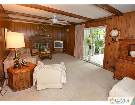 9 Falcon Road East Brunswick, NJ 08816 - Photo 11 of 25 Gallery Image 11