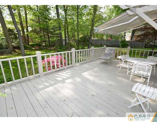 9 Falcon Road East Brunswick, NJ 08816 - Photo 20 of 25 Gallery Image 20