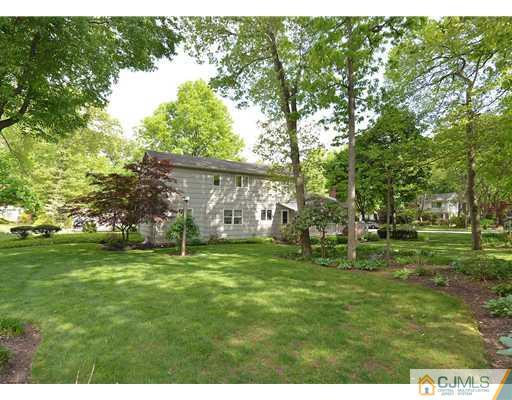 9 Falcon Road East Brunswick, NJ 08816 - Photo 22 of 25 Gallery Image 22