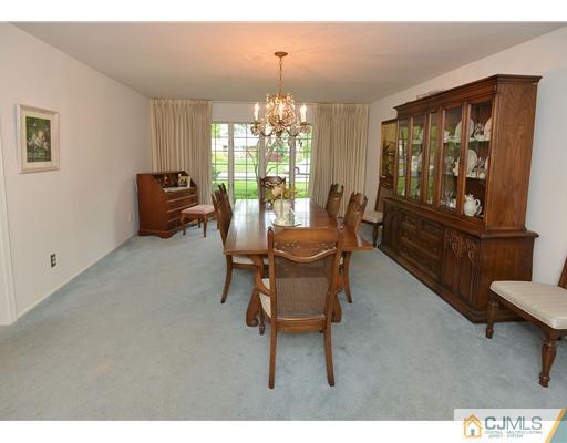 9 Falcon Road East Brunswick, NJ 08816 - Photo 6 of 25 Gallery Image 6