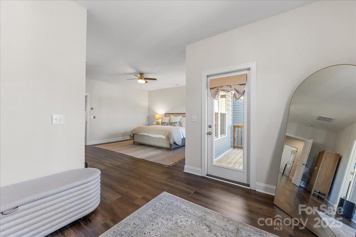 11413 Miller Road Pineville, NC 28134 - Photo 29 of 45 a living room with furniture and a mirror