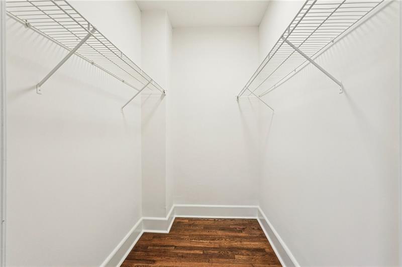 829 Rose Circle Southwest Atlanta, GA 30310 - Photo 17 of 28