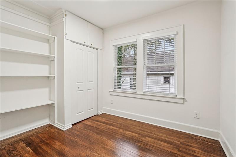 829 Rose Circle Southwest Atlanta, GA 30310 - Photo 20 of 28