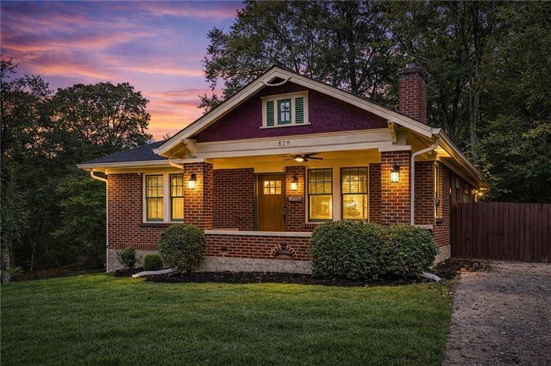 829 Rose Circle Southwest Atlanta, GA 30310 - Photo 2 of 28