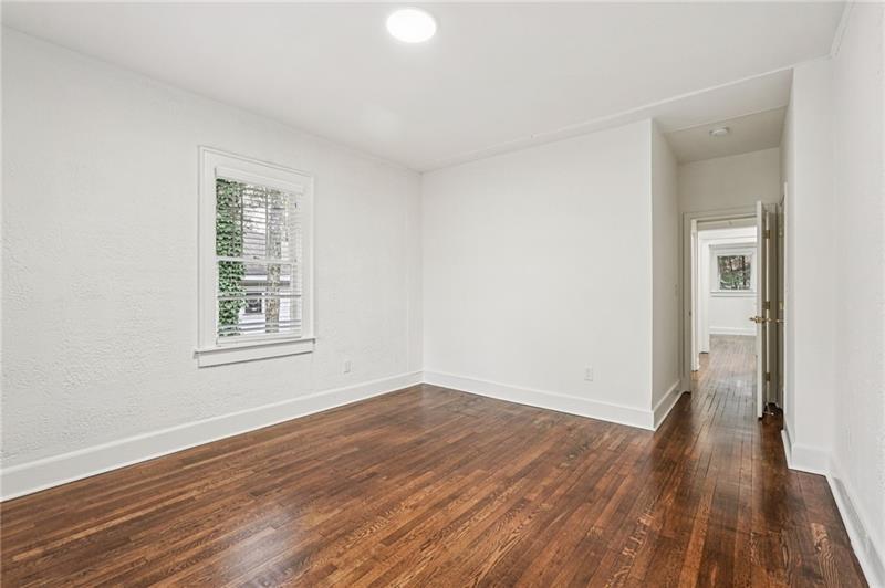 829 Rose Circle Southwest Atlanta, GA 30310 - Photo 23 of 28