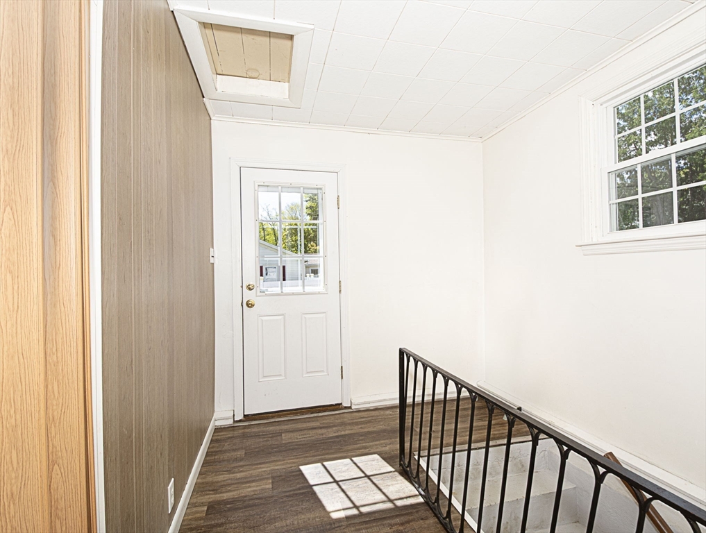70 Trinity Avenue Worcester, MA 01605 - Photo 10 of 28