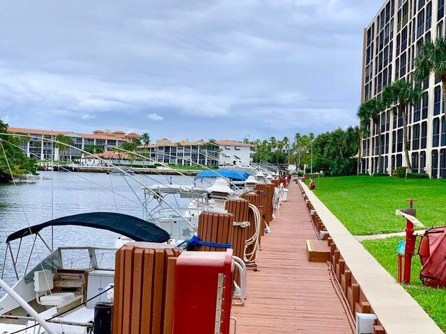 1629 Riverview Road, Unit 221 Deerfield Beach, FL 33441 - Photo 24 of 31 Dock