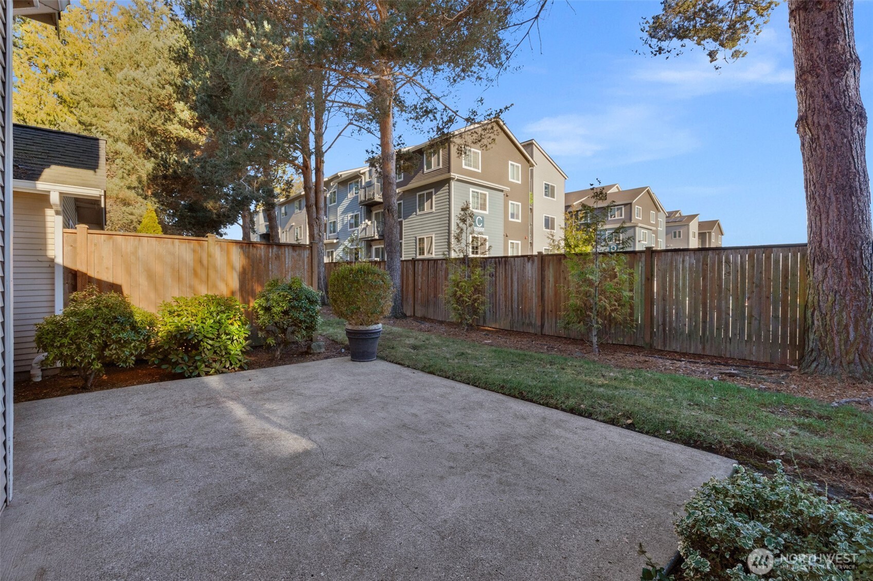 217 112th Street Southwest, Unit B102 Everett, WA 98204 - Photo 11 of 25