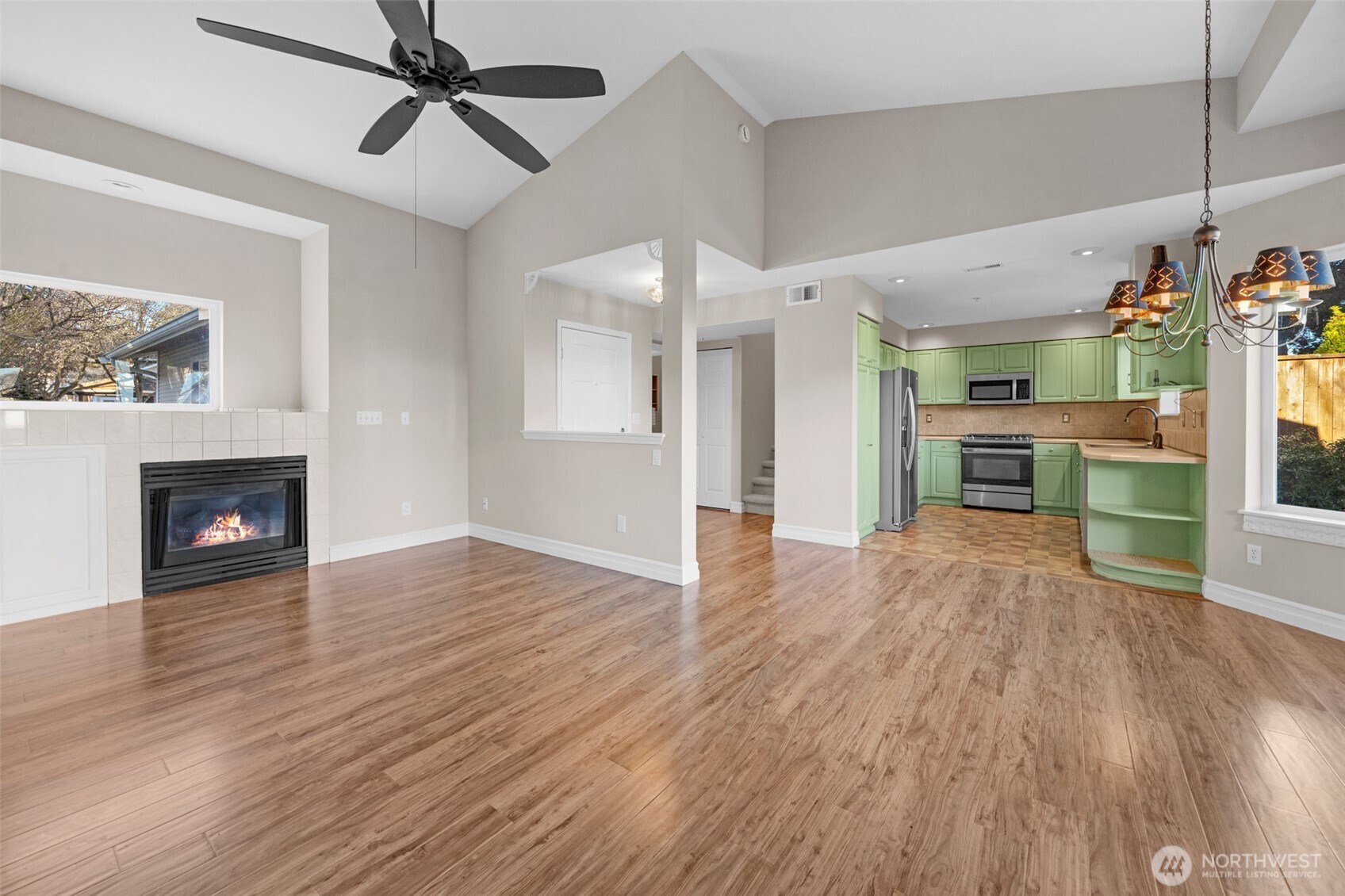 217 112th Street Southwest, Unit B102 Everett, WA 98204 - Photo 5 of 25