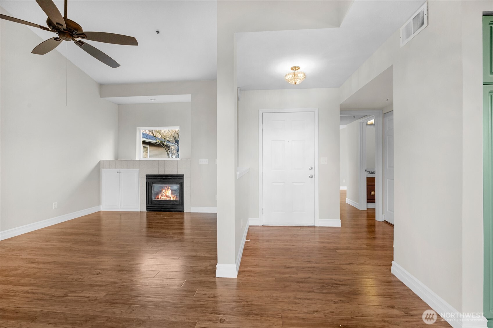 217 112th Street Southwest, Unit B102 Everett, WA 98204 - Photo 10 of 25