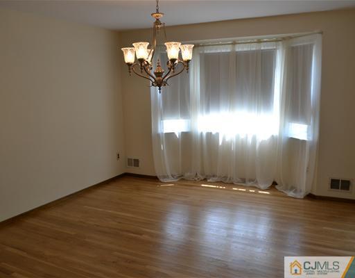 319 Dunhams Corner Road East Brunswick, NJ 08816 - Photo 2 of 9 Gallery Image 2