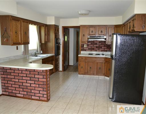 319 Dunhams Corner Road East Brunswick, NJ 08816 - Photo 6 of 9 Gallery Image 6