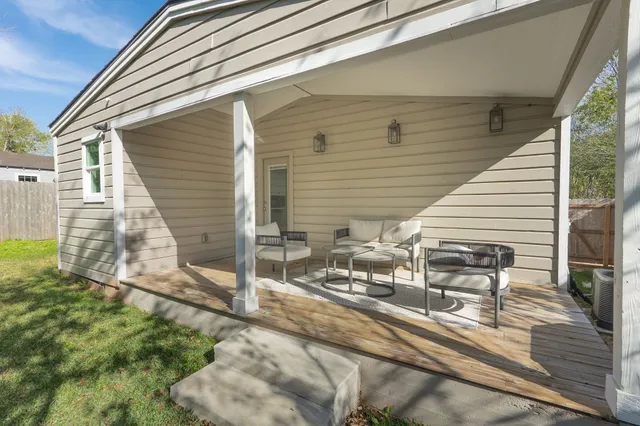 $224,900 | 1015 East 27th Street, Bryan, TX 77803