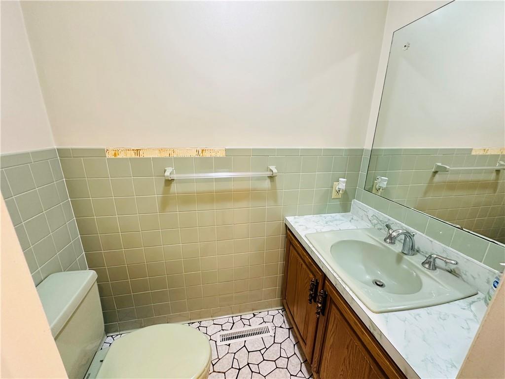 816 Belmont Road Butler, PA 16001 - Photo 19 of 39