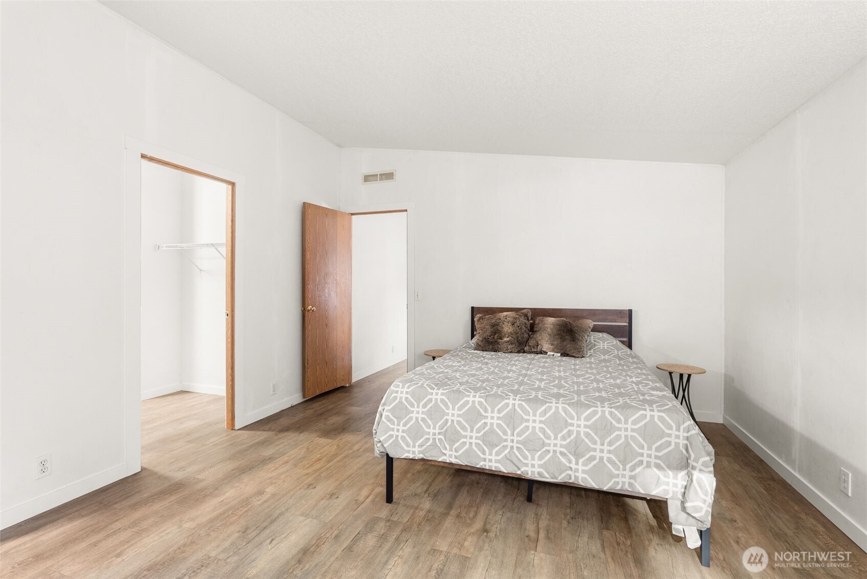 2869 Lincoln Creek Road Rochester, WA 98579 - Photo 22 of 35