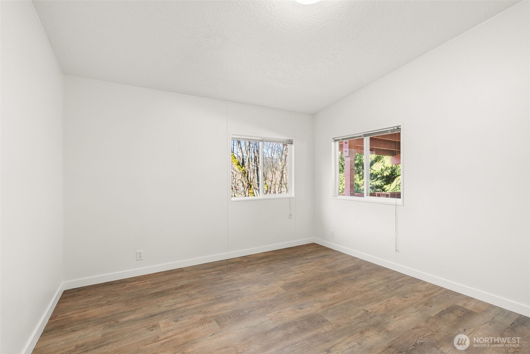 2869 Lincoln Creek Road Rochester, WA 98579 - Photo 26 of 35