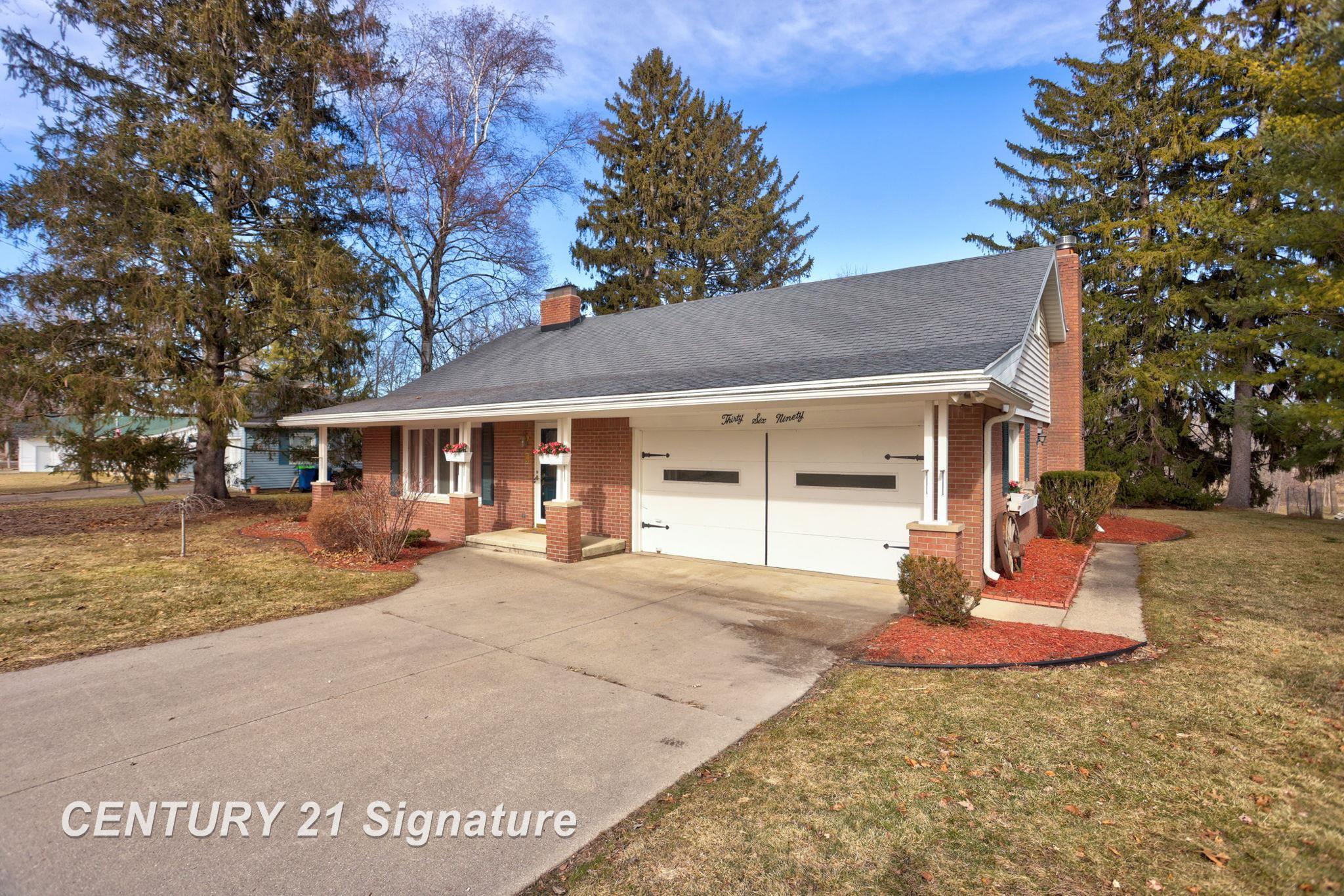 3690 North River Road Freeland, MI 48623 - Photo 3 of 57