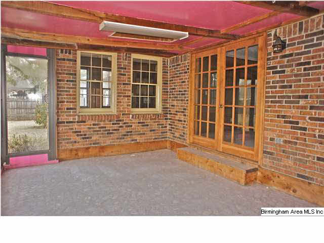 628 Thrash Road Clanton, AL 35045 - Photo 3 of 32