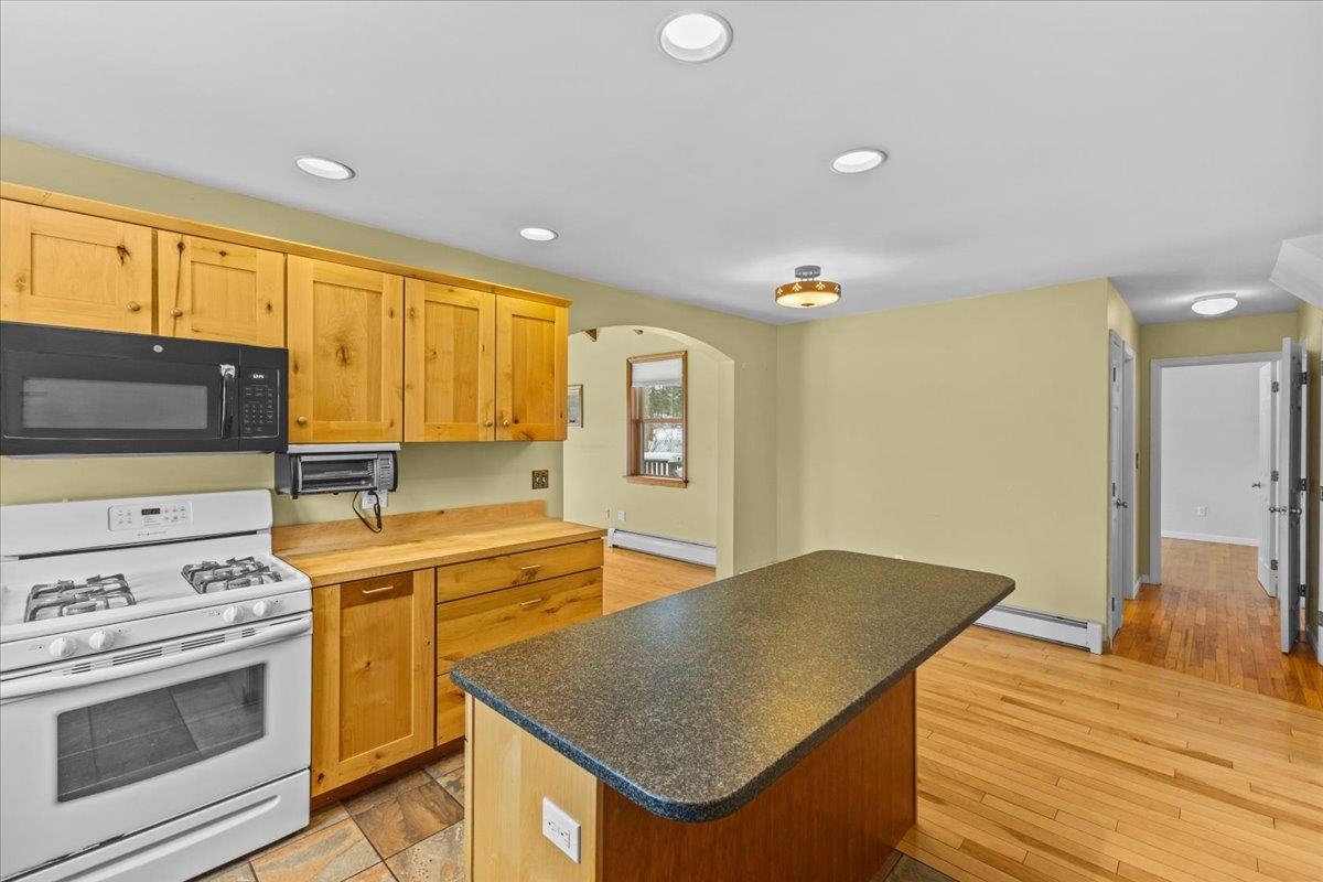 253 North Williston Road Williston, VT 05495 - Photo 11 of 37