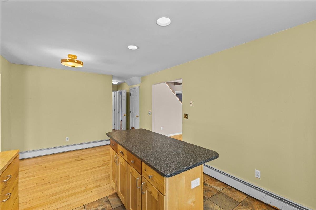 253 North Williston Road Williston, VT 05495 - Photo 12 of 37